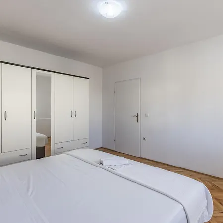 Bella Apartment